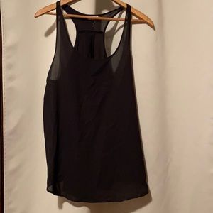 Black float t-back top